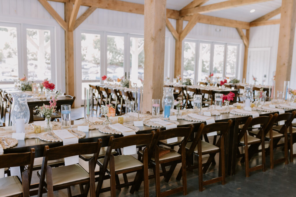 Beautiful indoor wedding venue scene. 