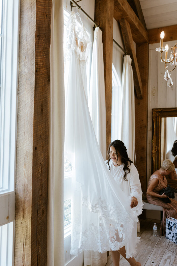 Beautiful indoor wedding venue scene. 