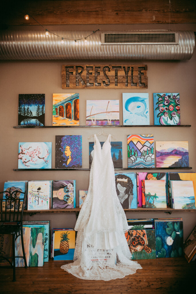 Beautiful indoor wedding venue scene. 