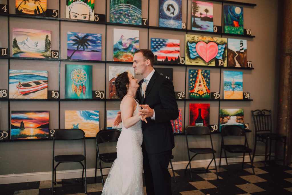 Beautiful indoor wedding venue scene. 