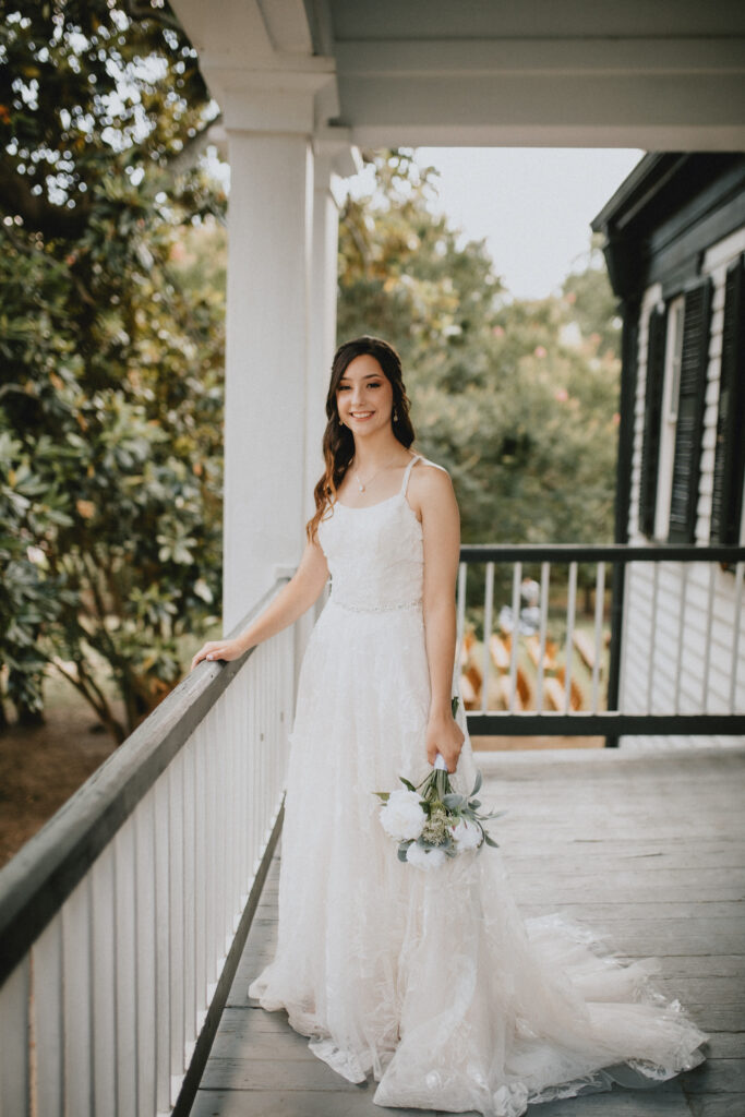 Beautiful indoor wedding venue scene. 