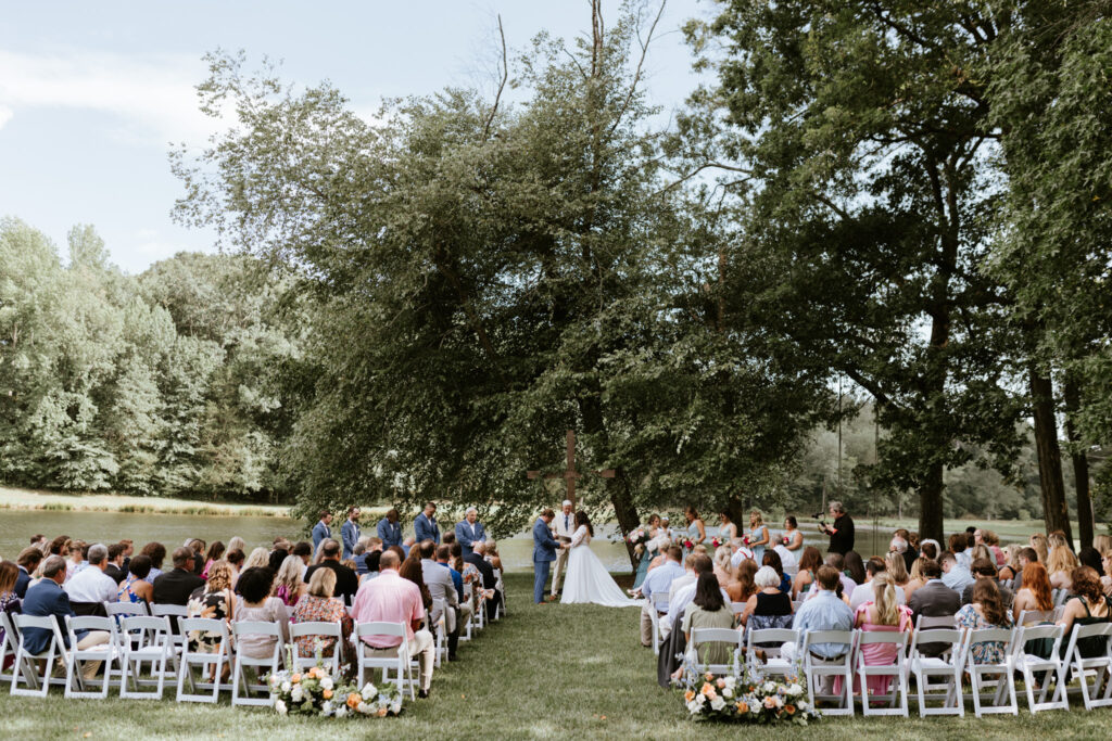 Beautiful indoor wedding venue scene. 